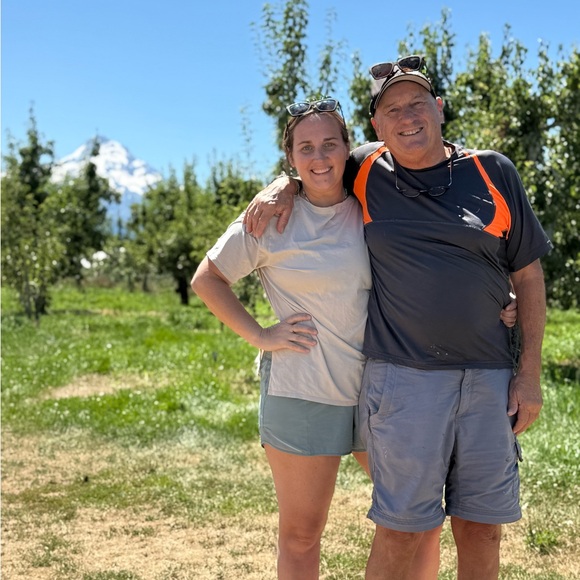 Meet your Posher, Abby from Lululine AK - Picture 8 of 9